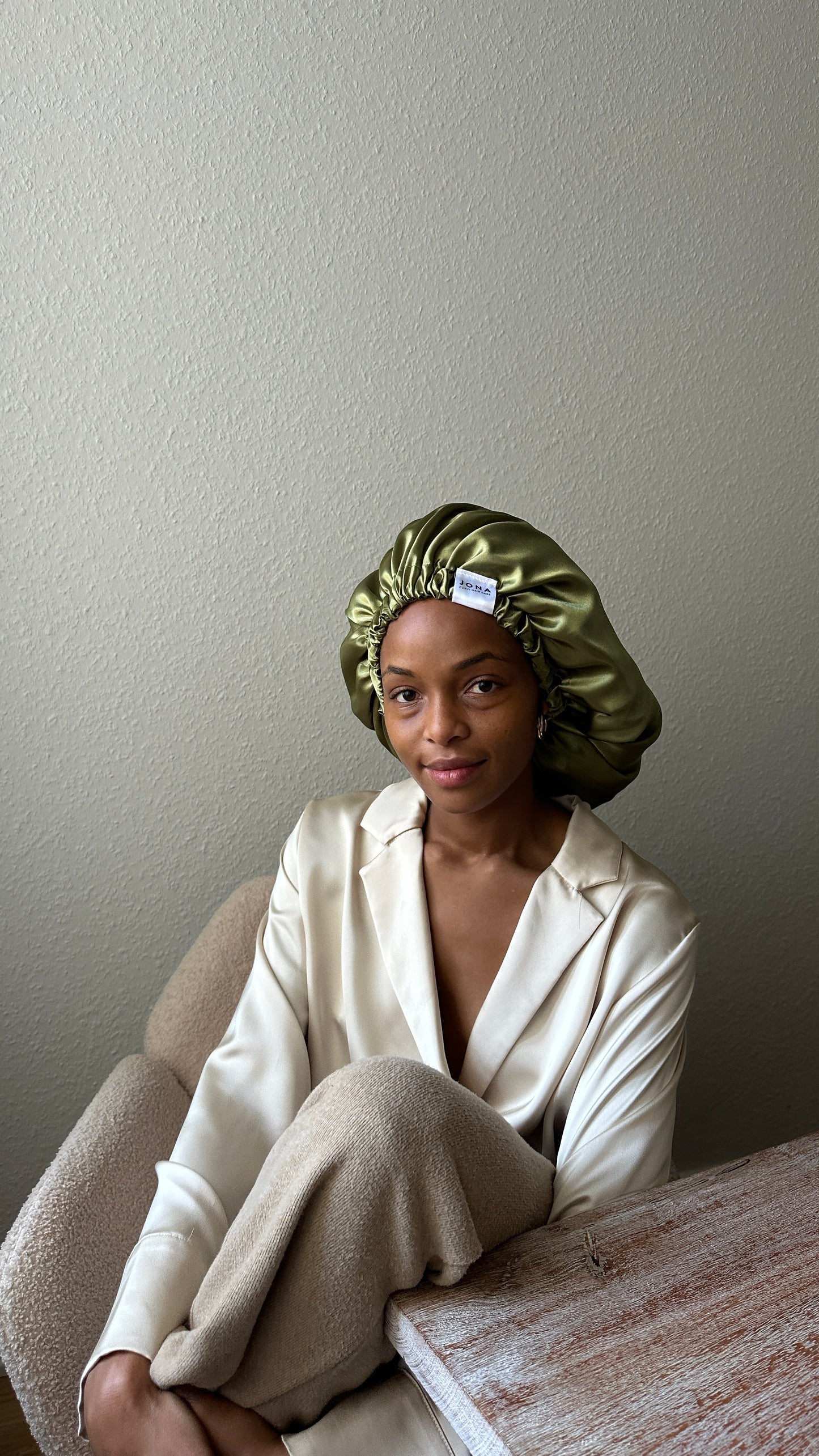 JEN by curly hair care Satin Cap Gannet antikgrün