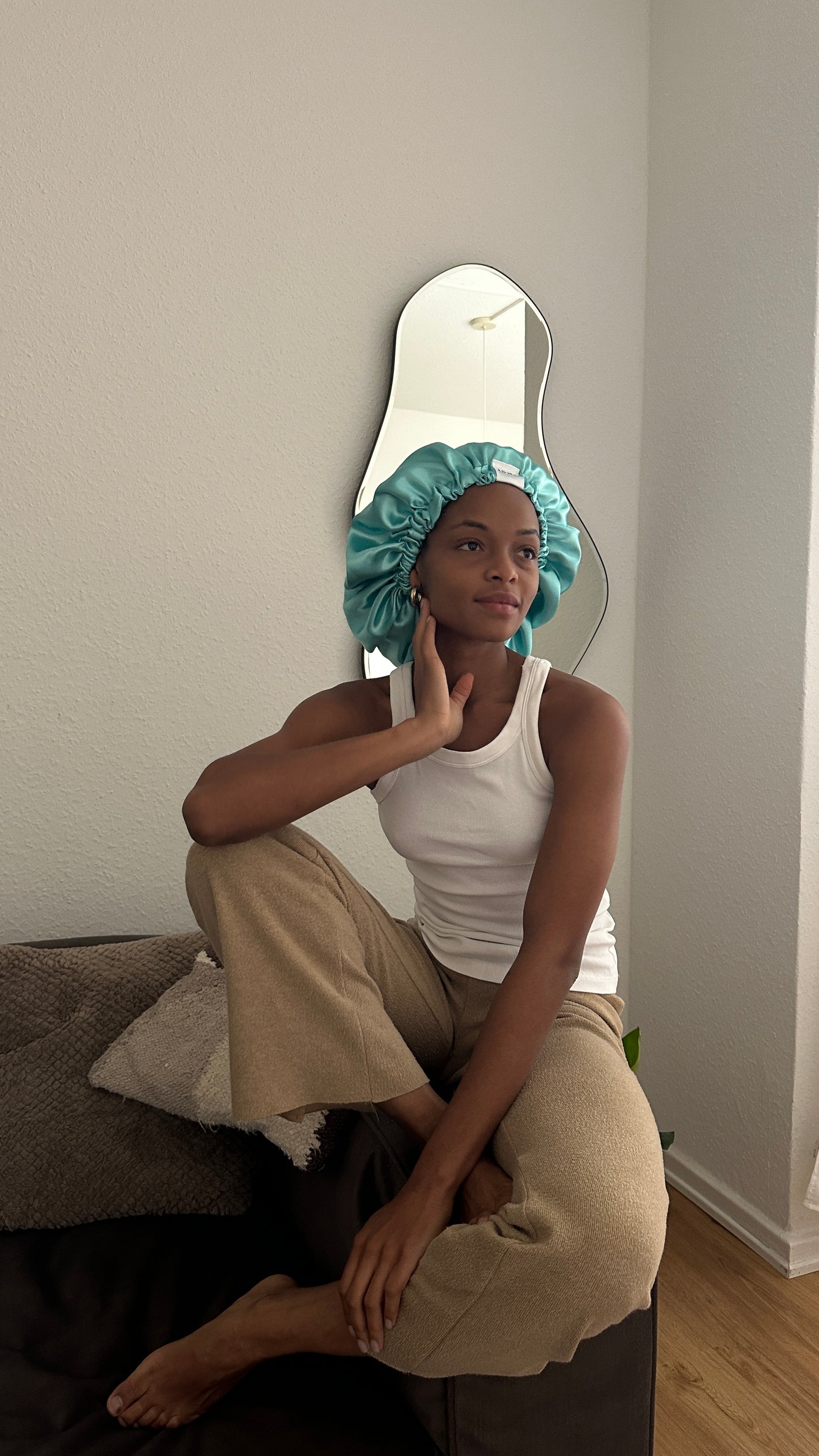 JEN by curly hair care Satin Cap Tamika verstellbarer Bund, türkis
