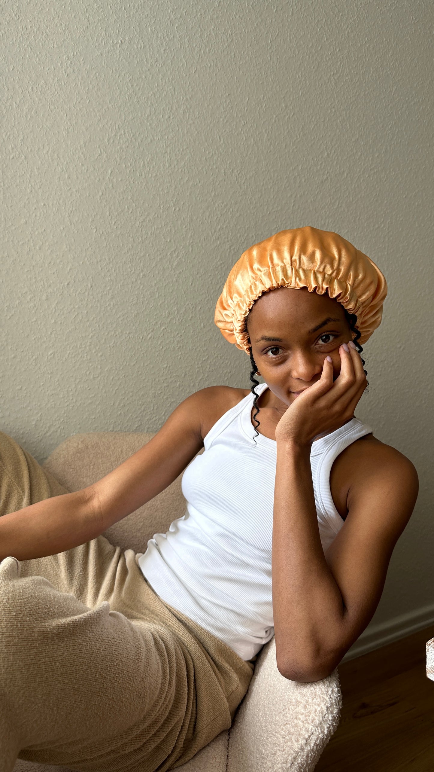 JEN by curly hair care Satin Cap Elani, apricot