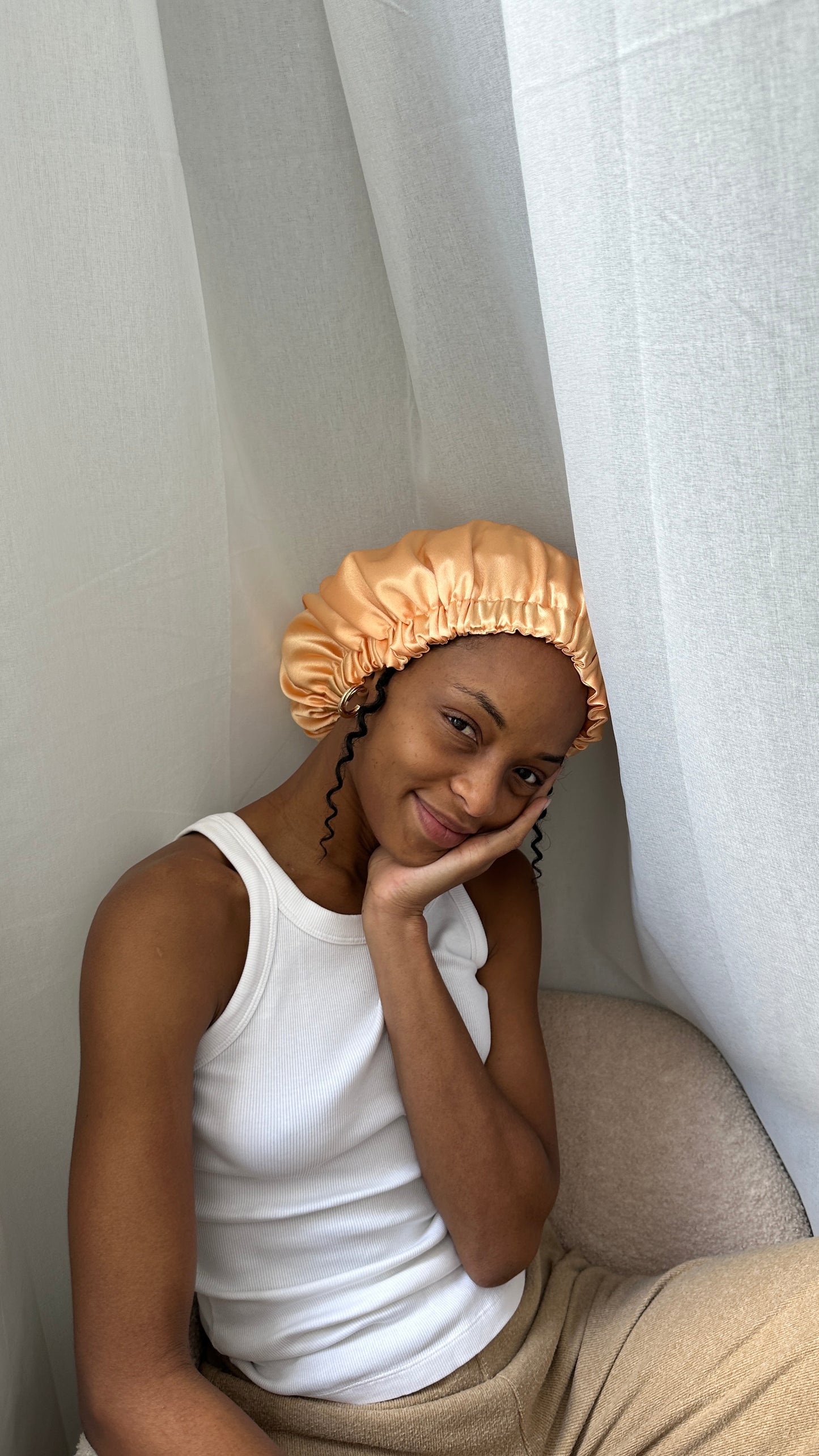 JEN by curly hair care Satin Cap Elani, apricot