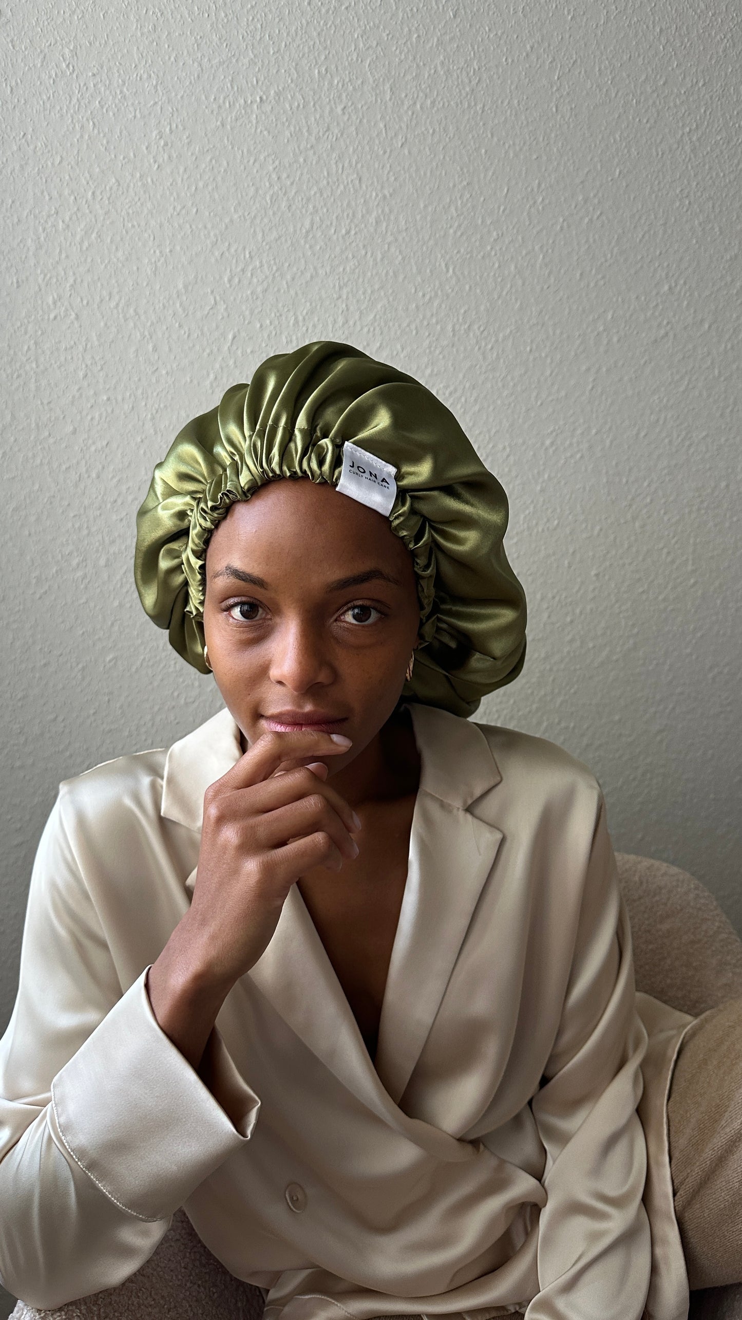 JEN by curly hair care Satin Cap Gannet antikgrün