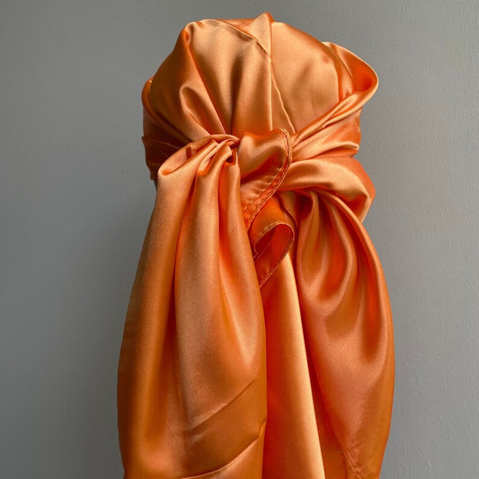 Tissu satiné orange