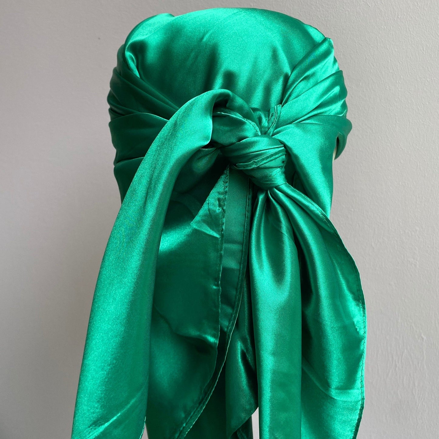 Satin Tuch grün