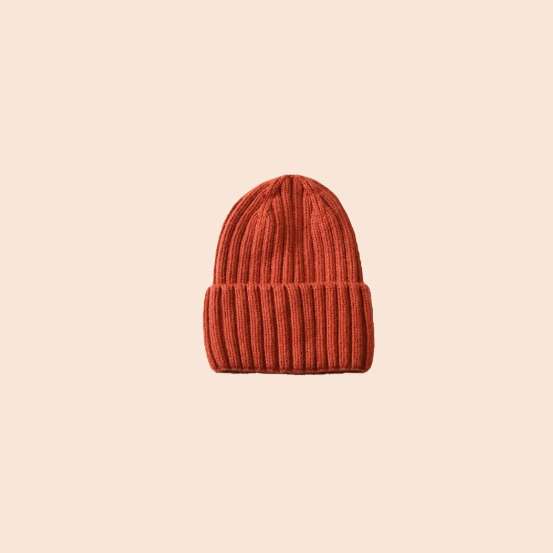 Bonnet tricot doublé satin rouge