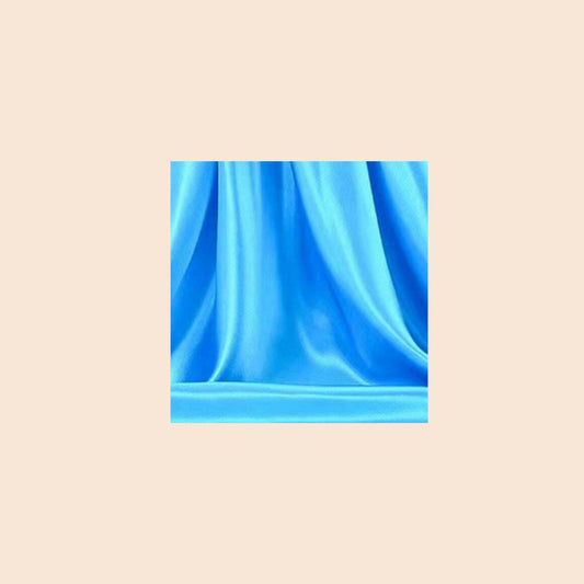 Tissu satiné bleu clair