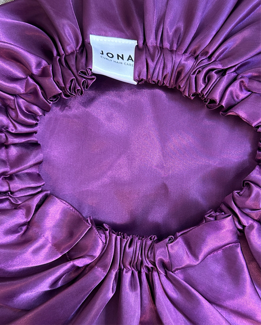 JEN by curly hair care Satin Cap Aida verstellbarer Bund, aubergine