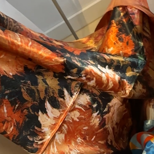 Tissu satiné coloré