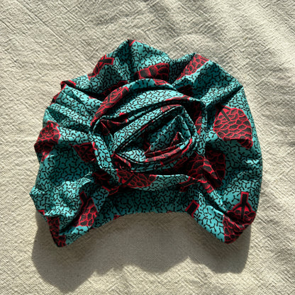 Satin gefütterter Turban blau rot
