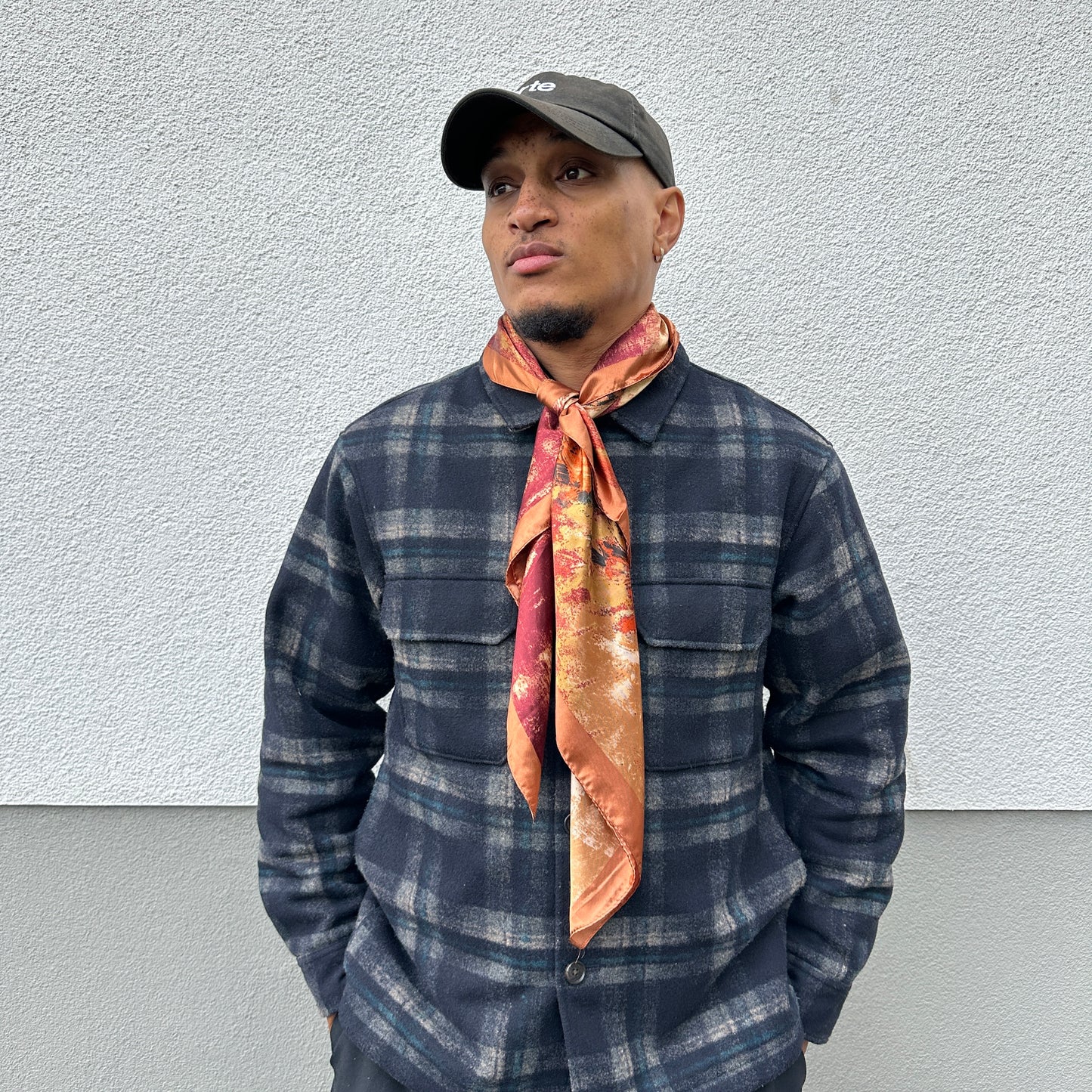 Tissu satiné coloré