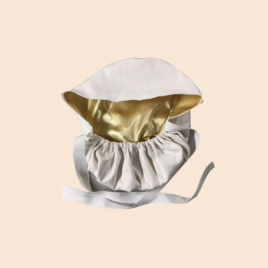 OP-Haube mit Satinfutter weiss